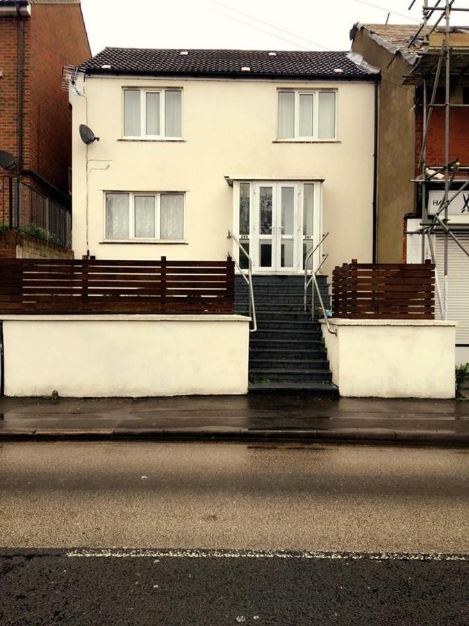 Sweet Guest House Chatham Chatham (Kent) Dış mekan fotoğraf